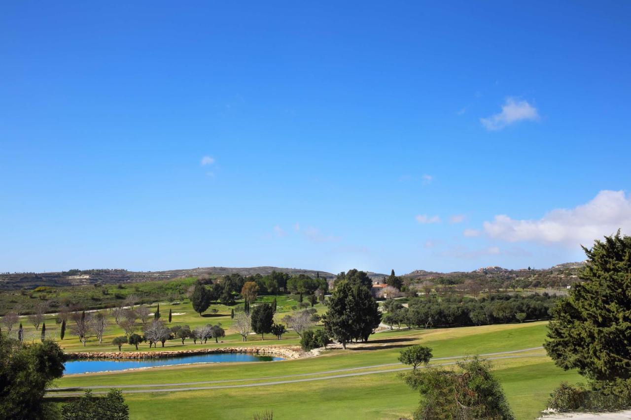 Minthis Resort Tsadha Dış mekan fotoğraf Golf course in Cyprus