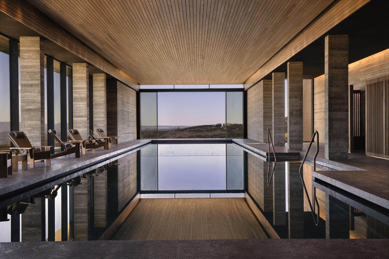 Minthis Resort Tsadha Dış mekan fotoğraf The spa at The Lodge at Blue Sky