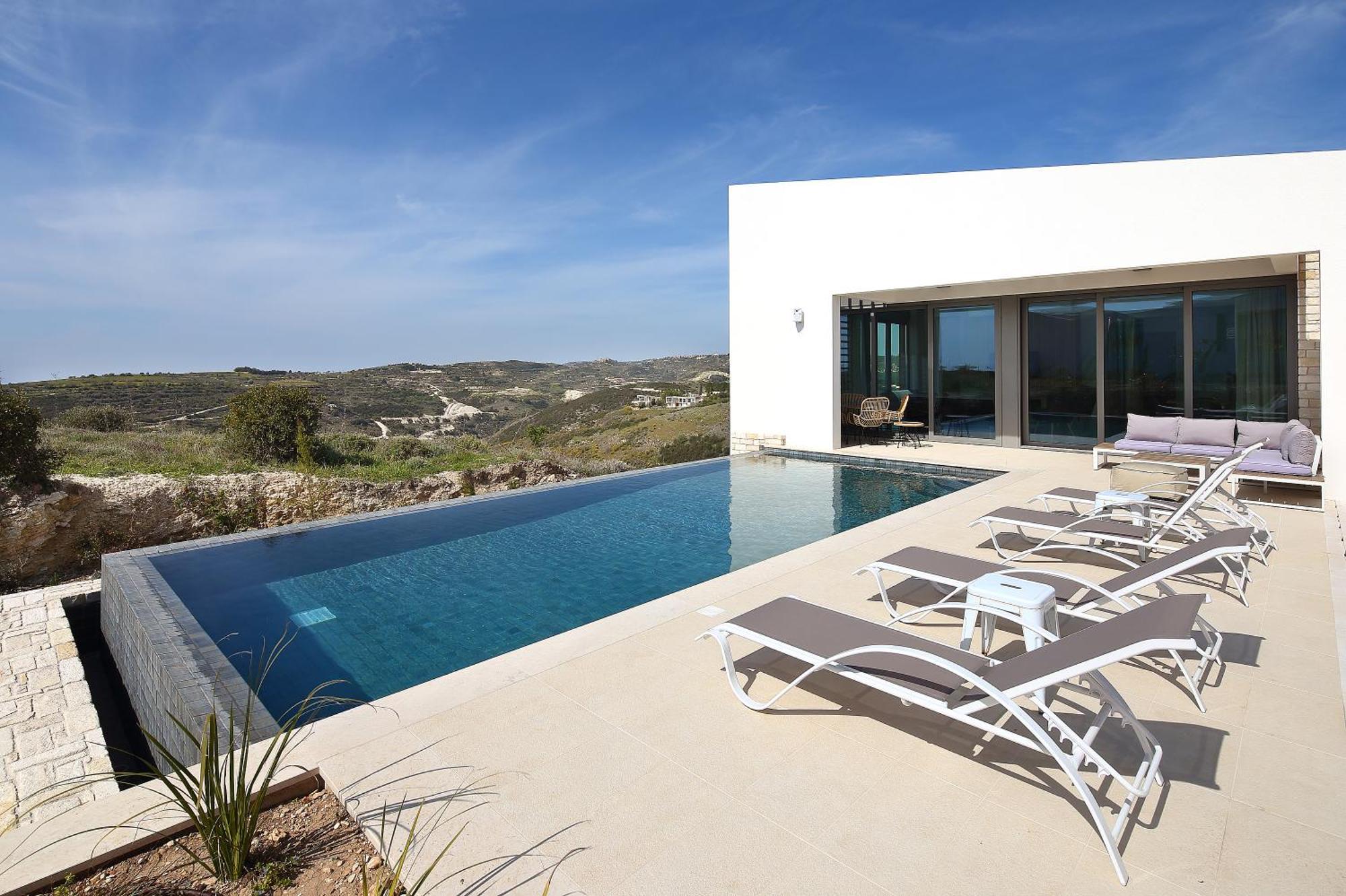 Minthis Resort Tsadha Dış mekan fotoğraf Villa in the Algarve, Portugal